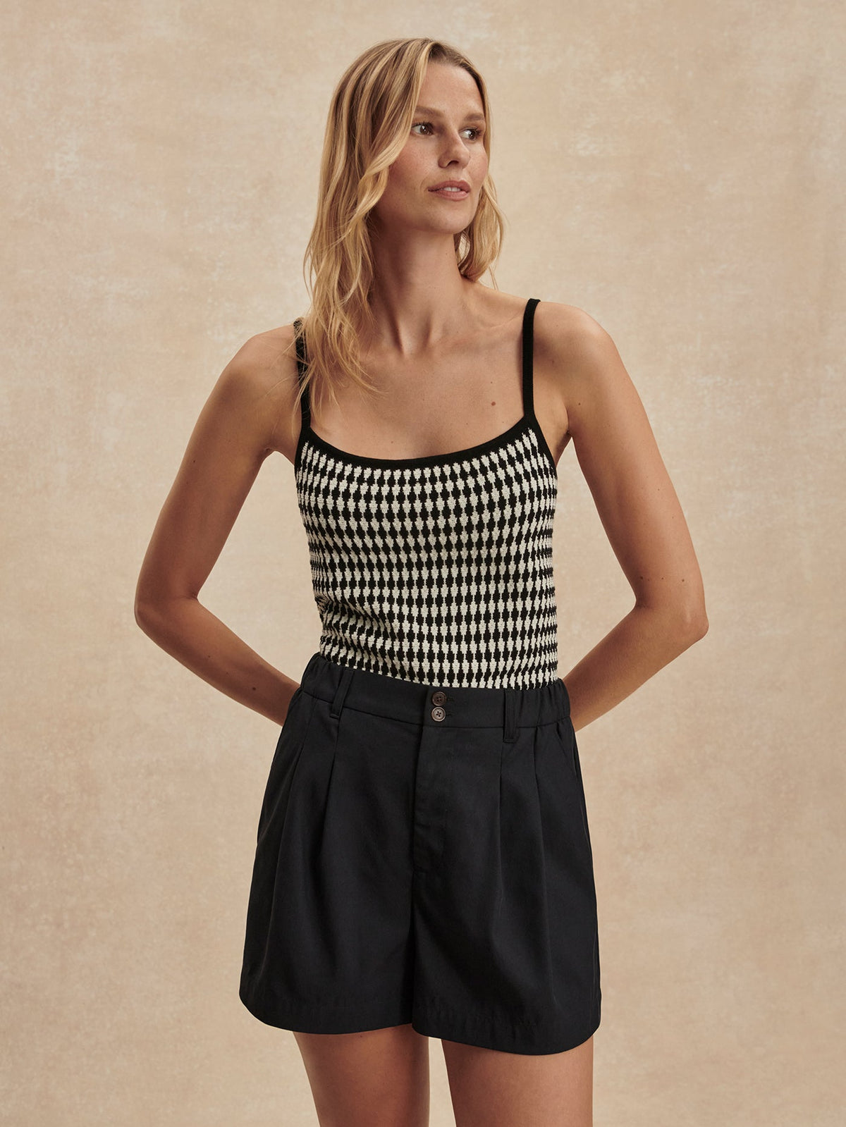 Tansy Woven Short 3 Black - Varley