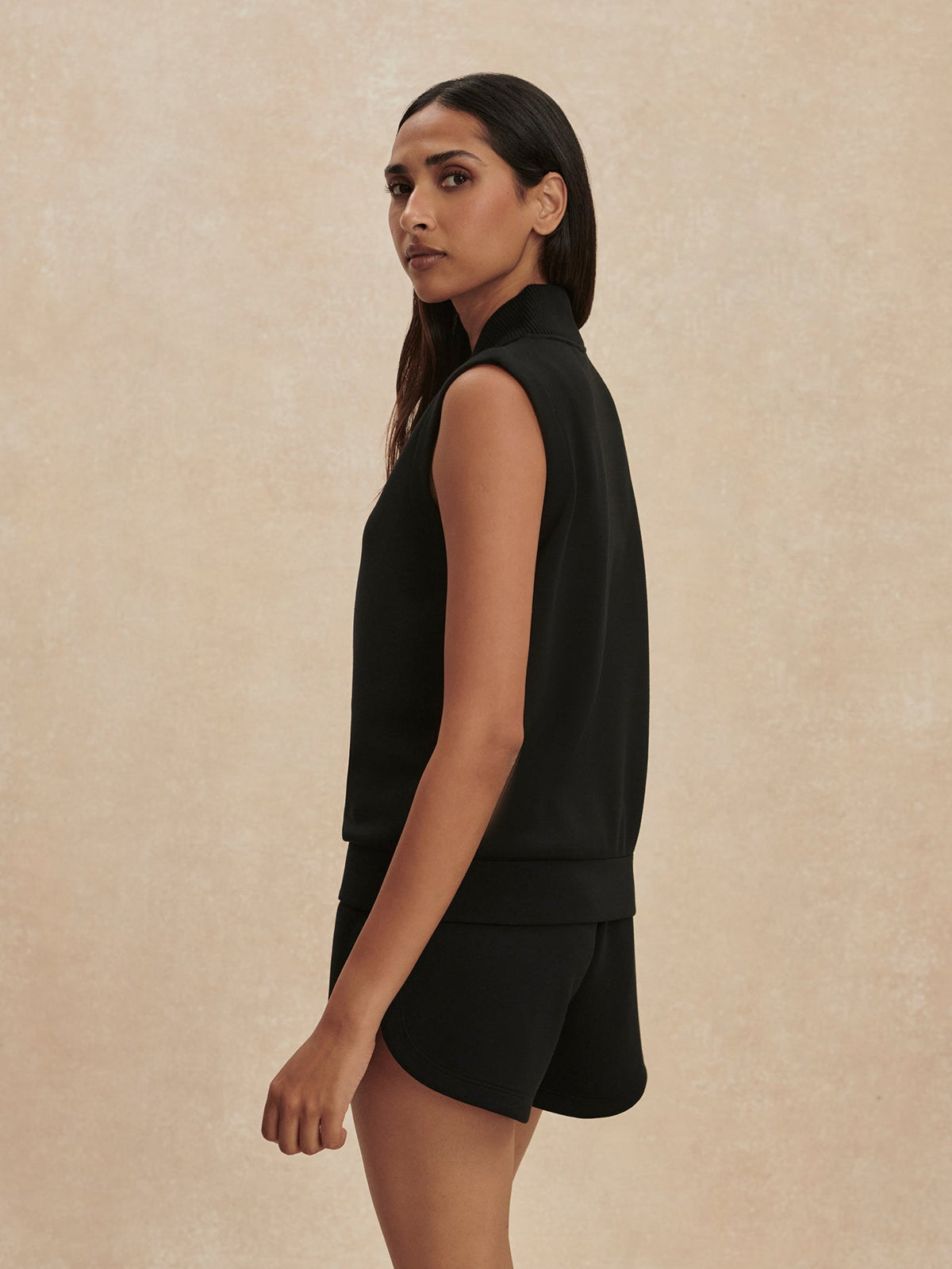 Beau Sleeveless Half Zip Top Black - Varley