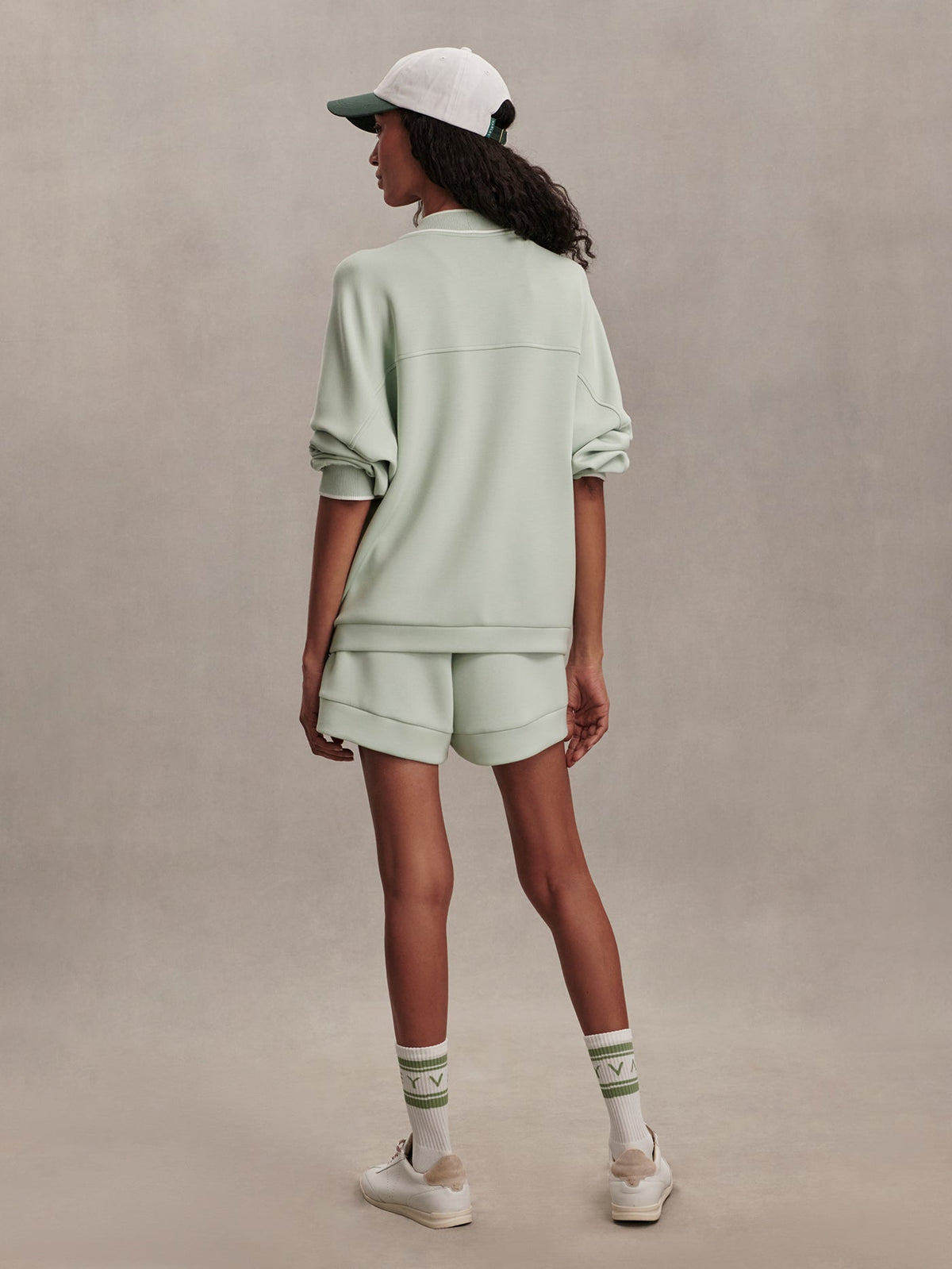 Barnes High Rise Short 4.5 Aqua Foam - Varley