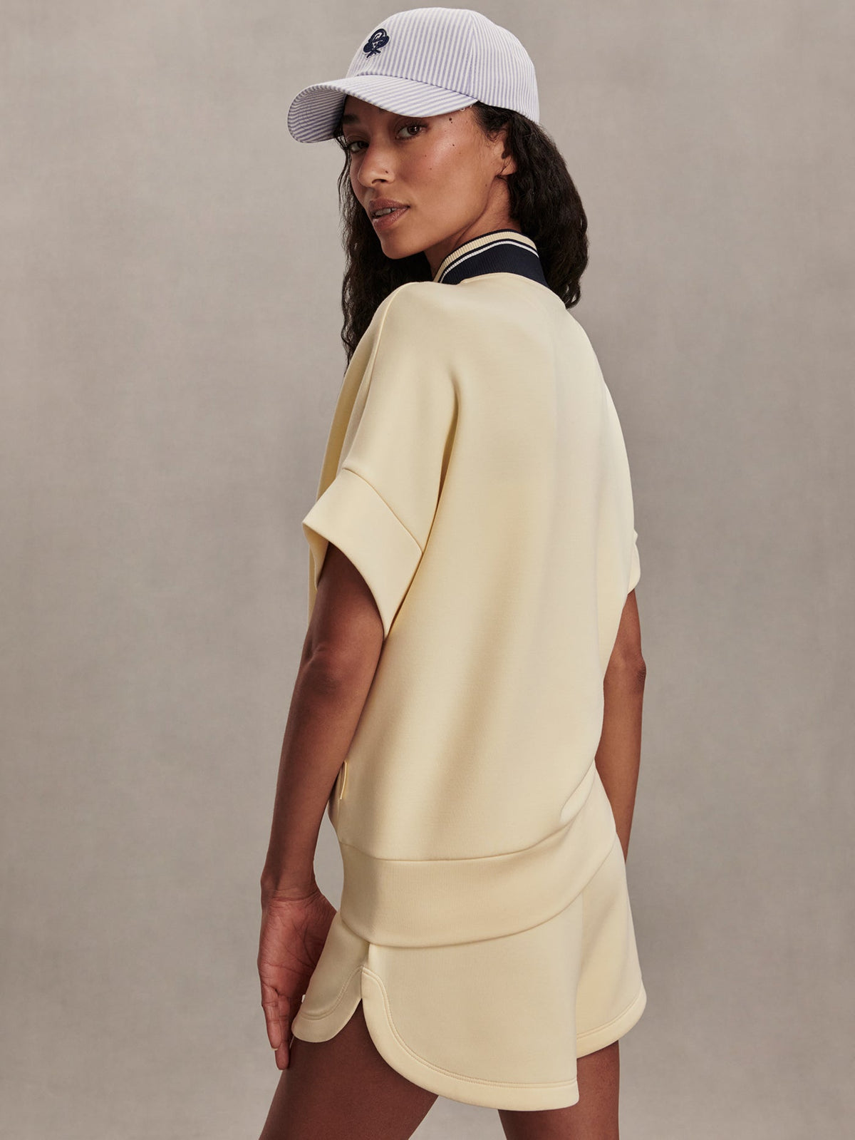 Ritchie Short Sleeve Sweatshirt 2.0 Anise Flower - Varley