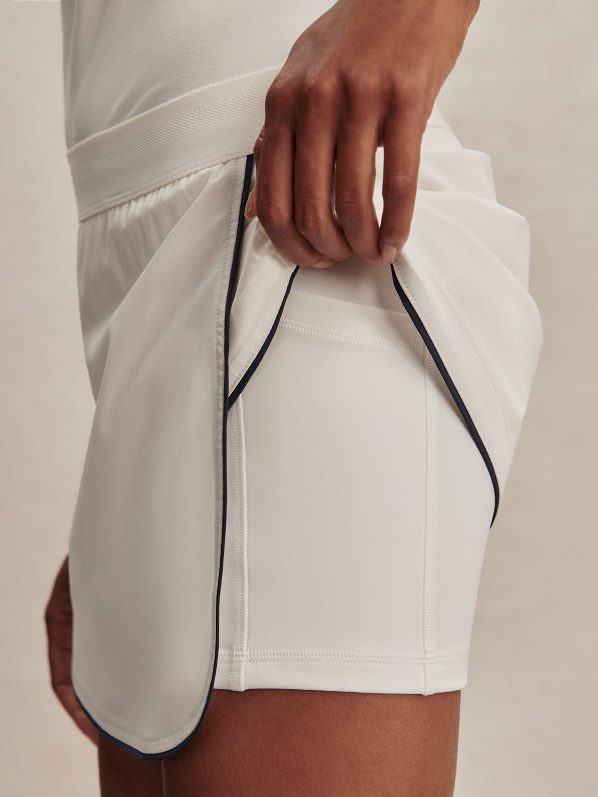 Anaya Mid Rise Skort 13.5 White - Varley
