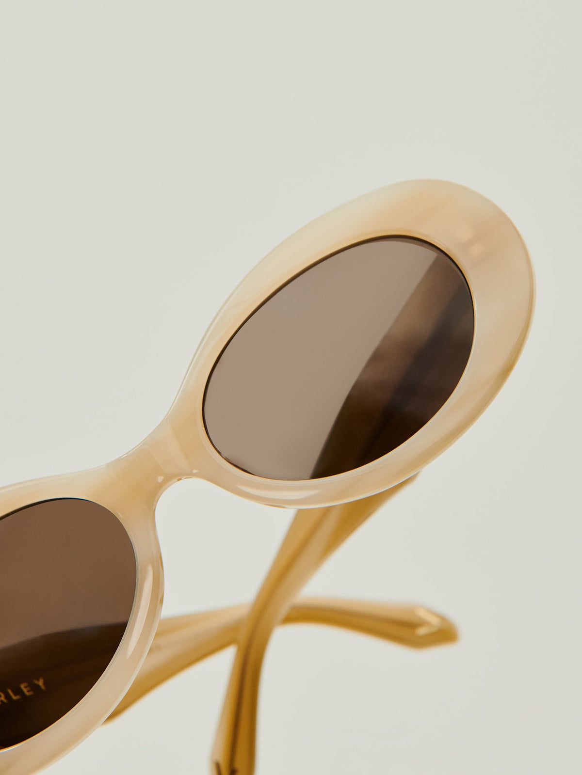 Bethnall Oval Sunglasses Birch Mock Horn - Varley