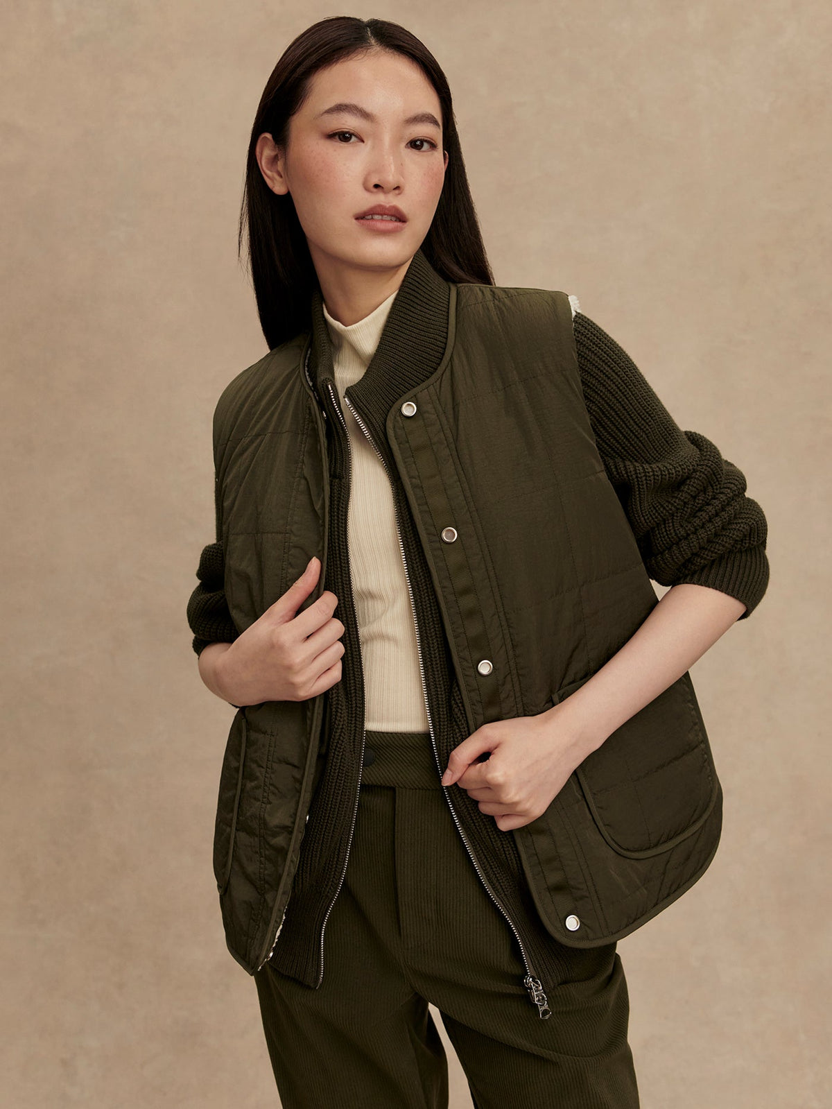 Audrea Reversible Gilet Sandshell/ Forest Night - Varley