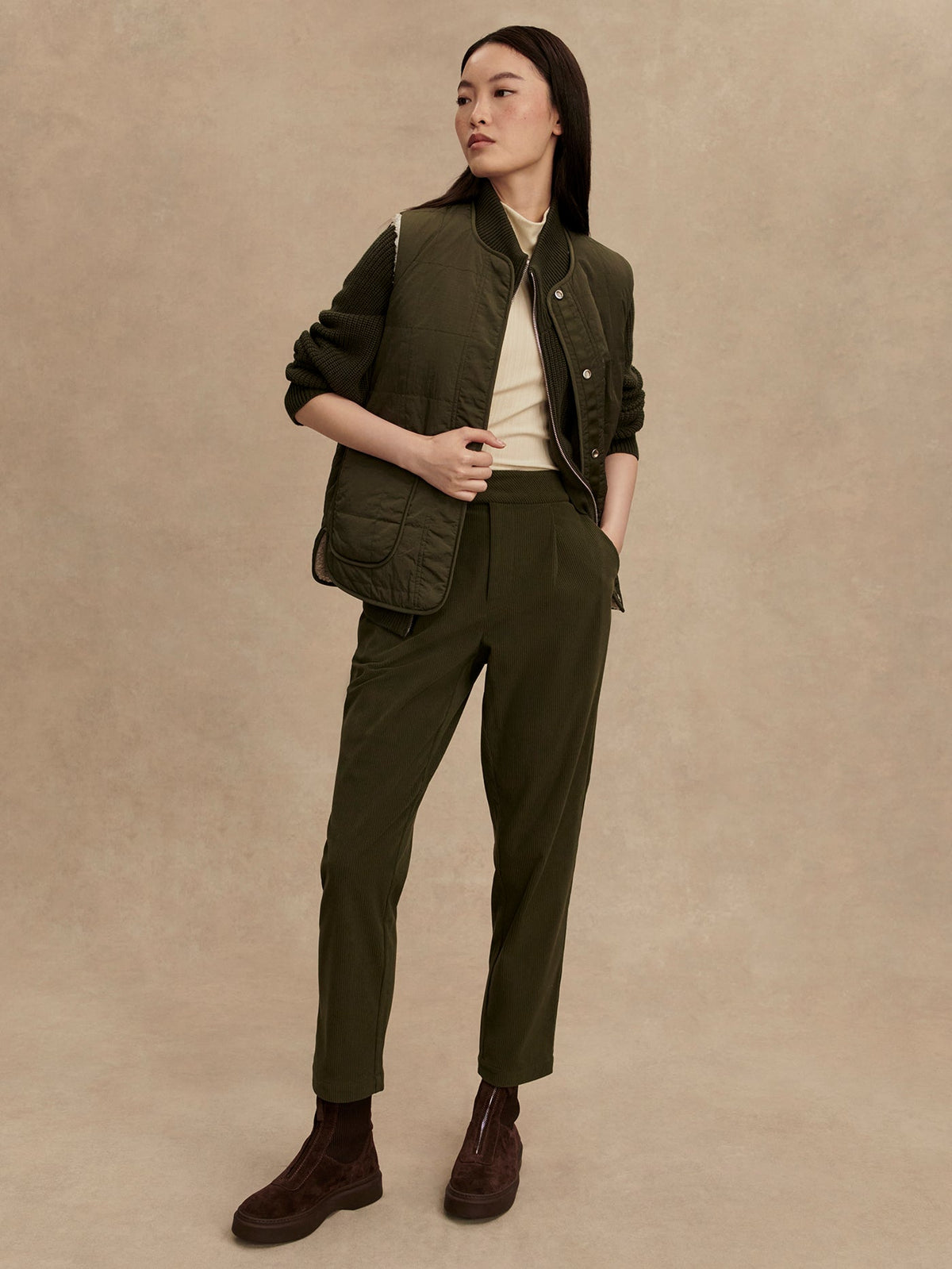 Audrea Reversible Gilet Sandshell/ Forest Night - Varley