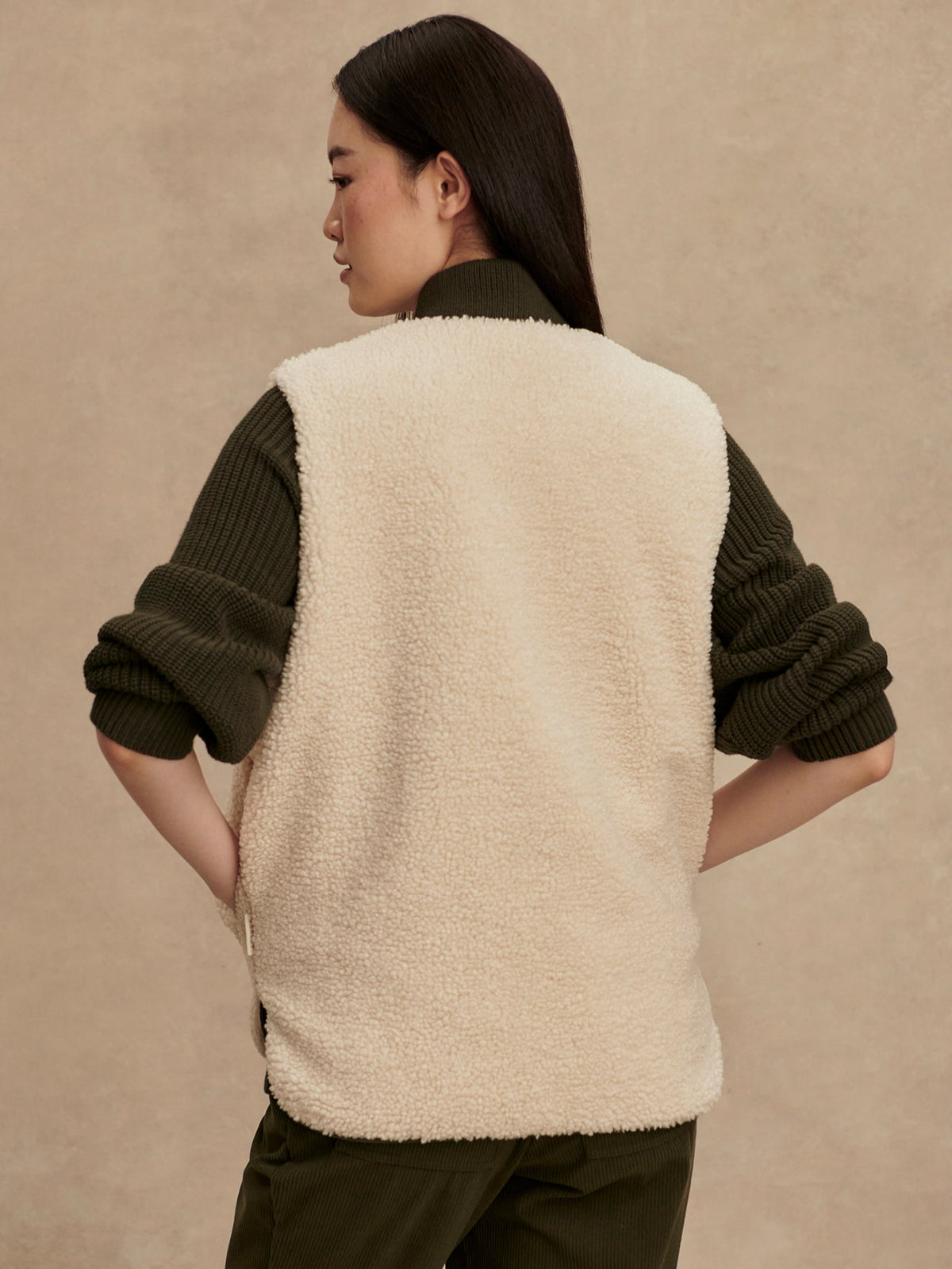 Audrea Reversible Gilet Sandshell/ Forest Night - Varley