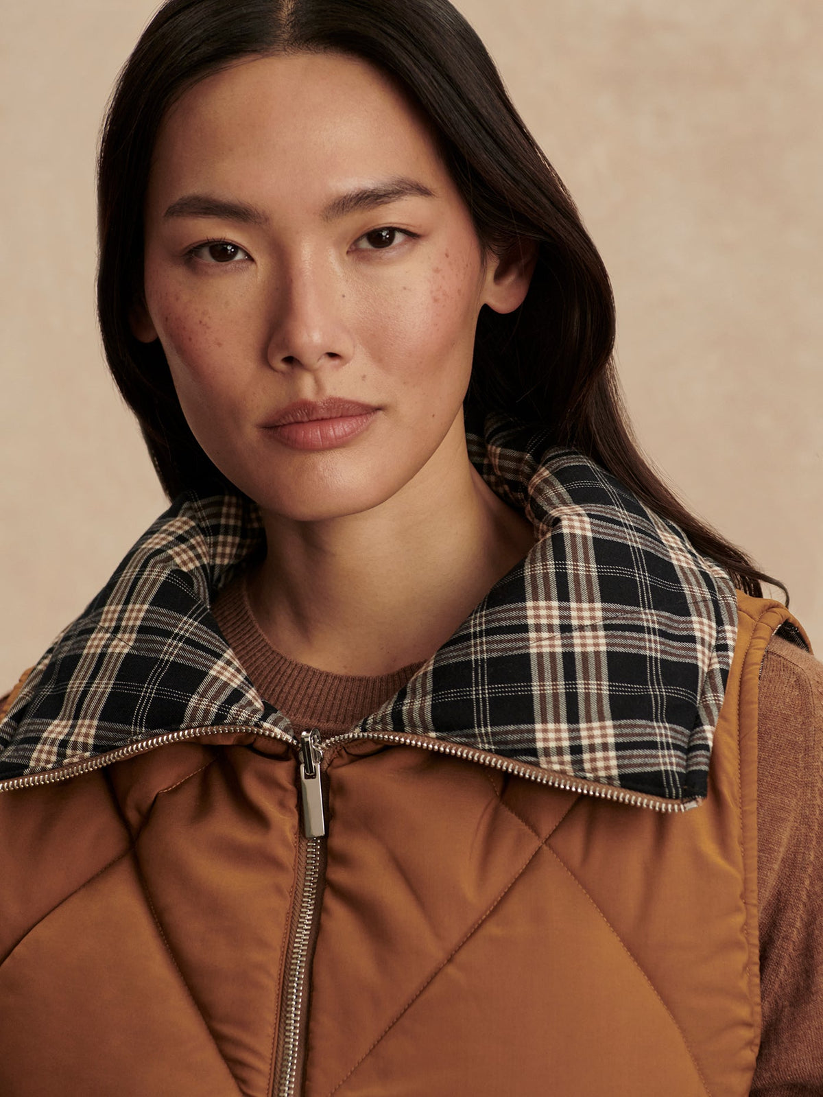 Miya Reversible Gilet Golden Bronze/ Navy Check - Varley