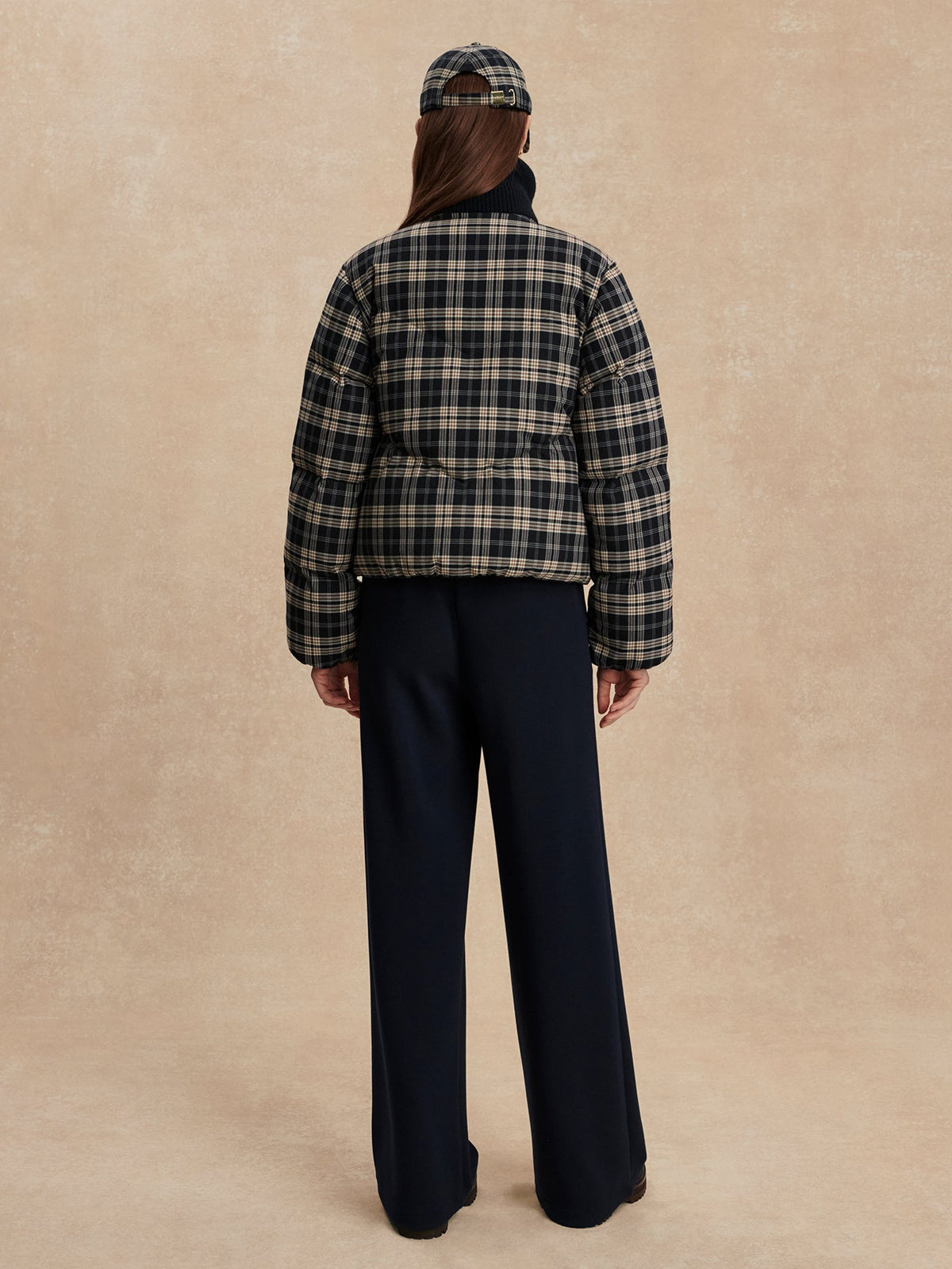 Bryony Short Puffer Jacket Navy Check - Varley