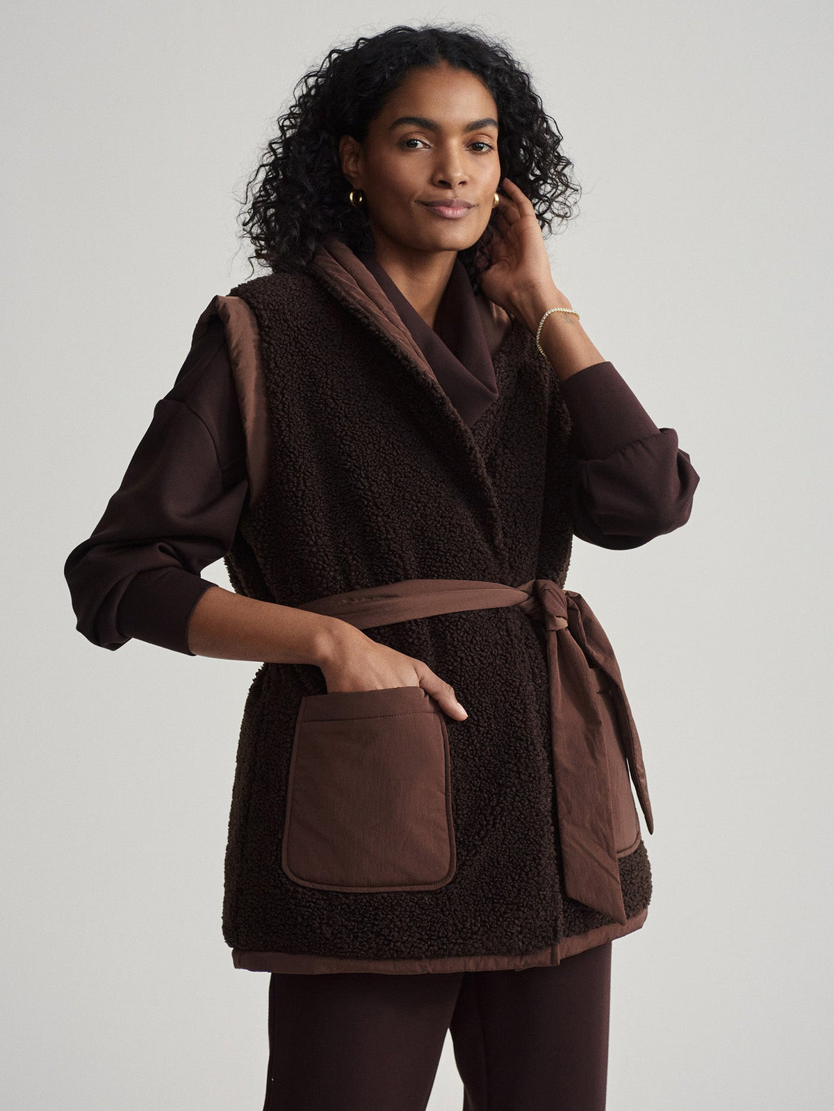 Lanville Reversible Gilet Chestnut/ Coffee Bean - Varley