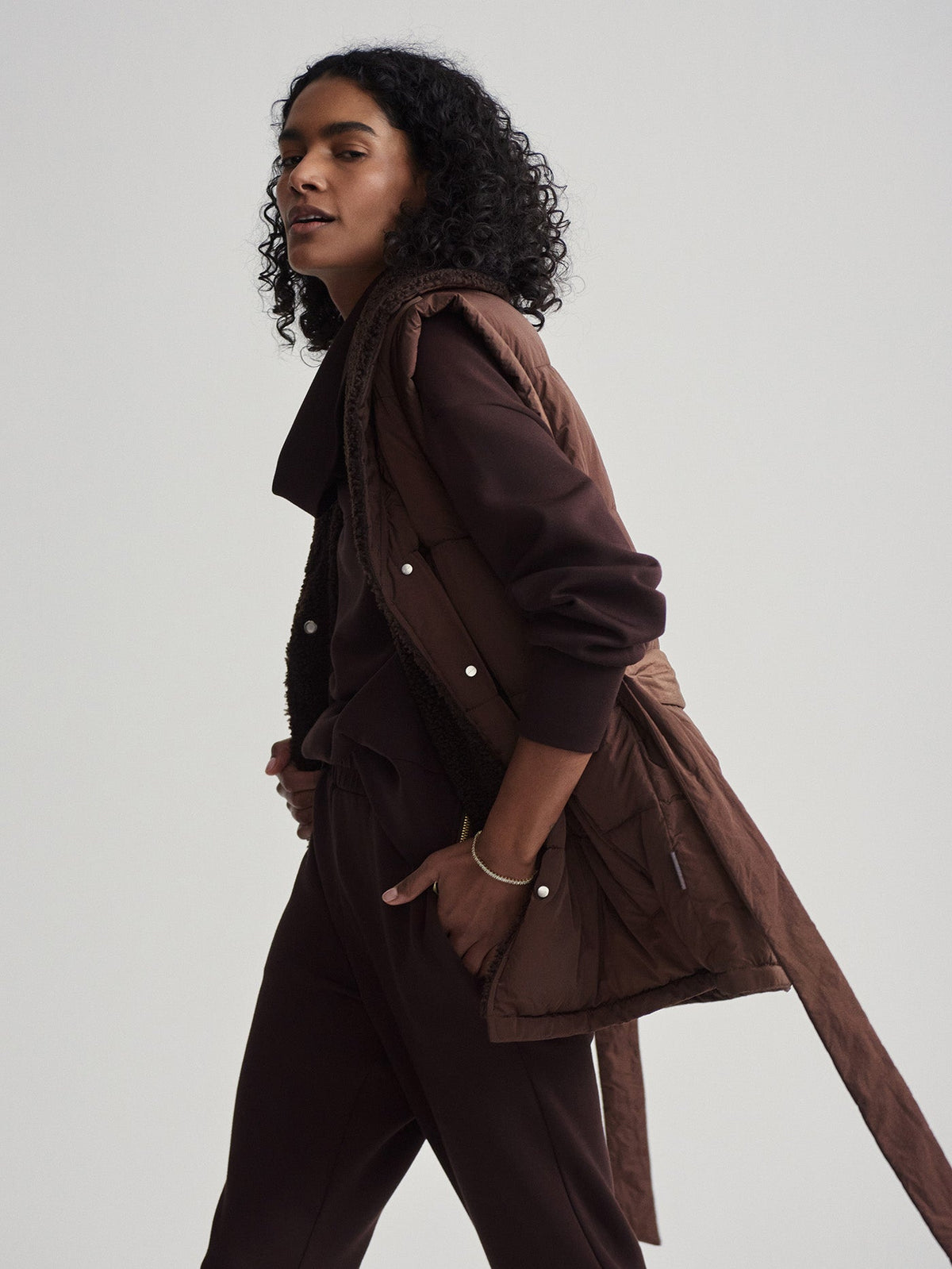 Lanville Reversible Gilet Chestnut/ Coffee Bean - Varley