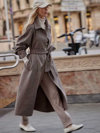 Tomlinson Belted Long Coat Deep Taupe/ Sandshell Micro Puppytooth - Varley