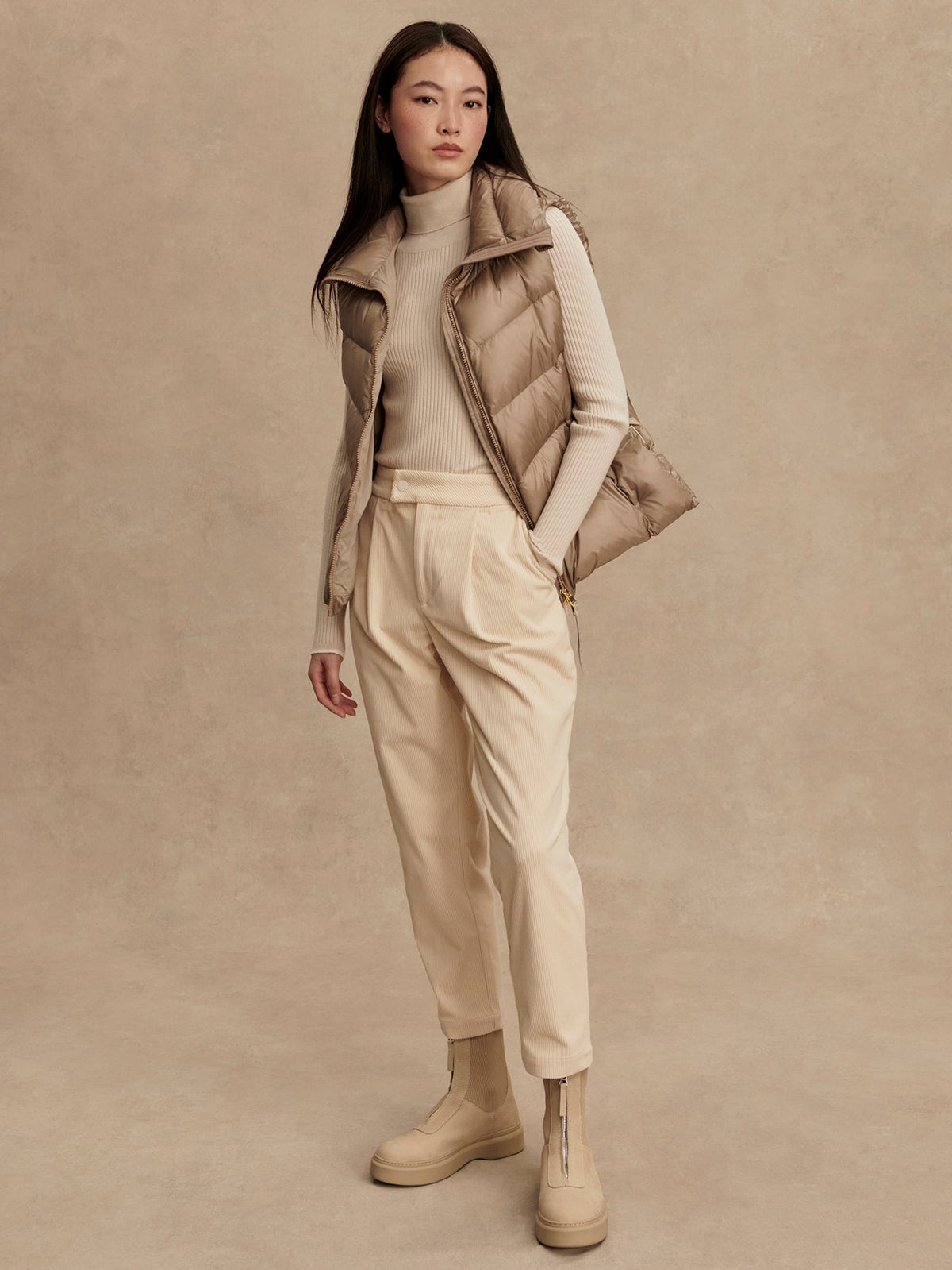 Bextor Lightweight Down Gilet Simply Taupe - Varley
