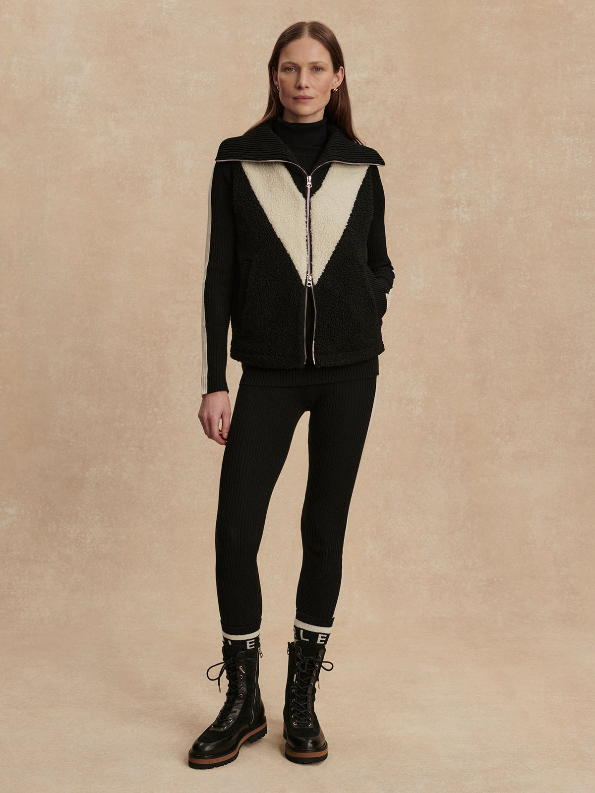 Caspian Sherpa Gilet Black - Varley