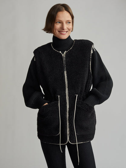 Kestrel Sherpa Gilet | VARLEY US Black - Varley