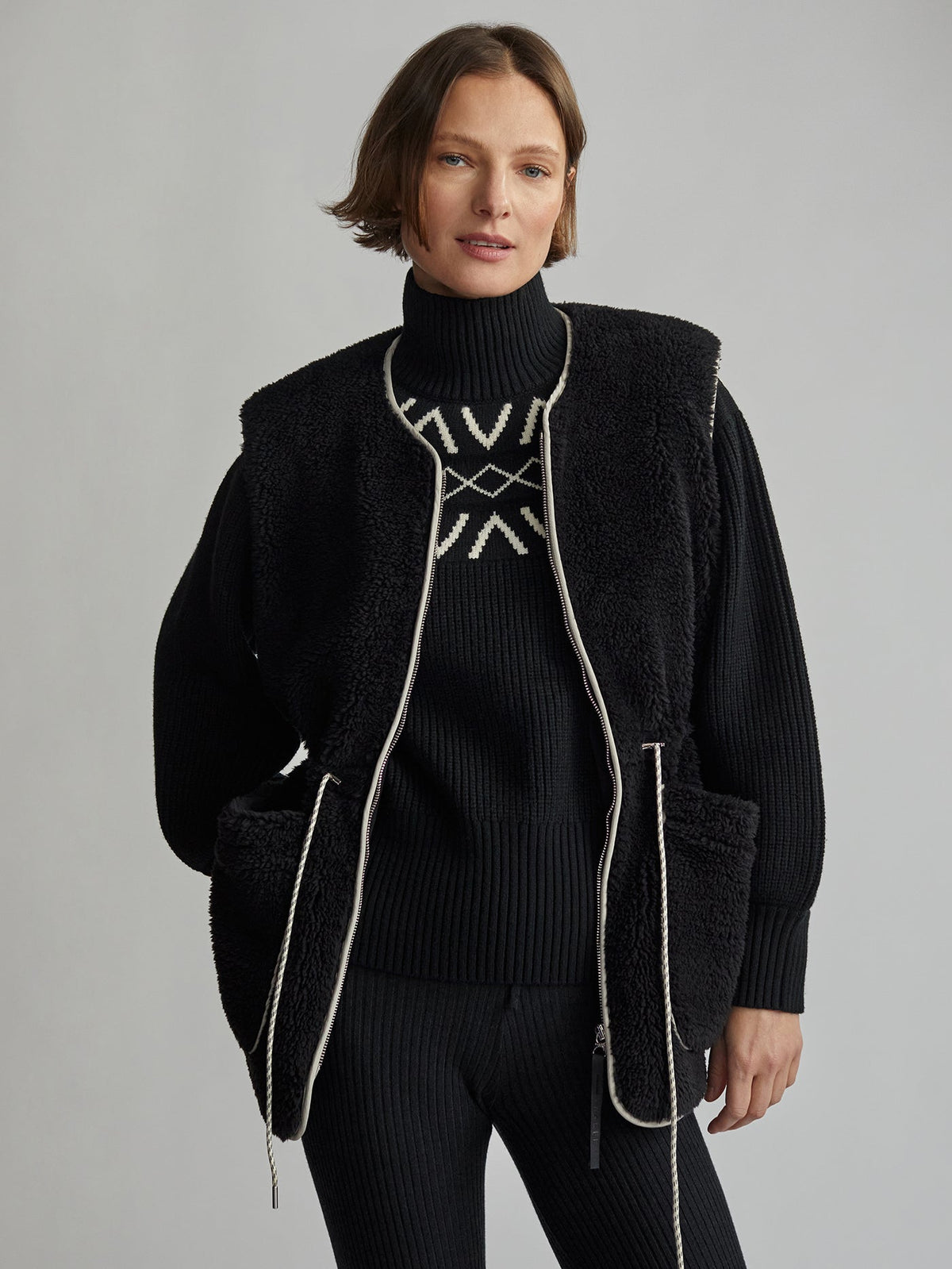 Kestrel Sherpa Gilet | VARLEY US Black - Varley