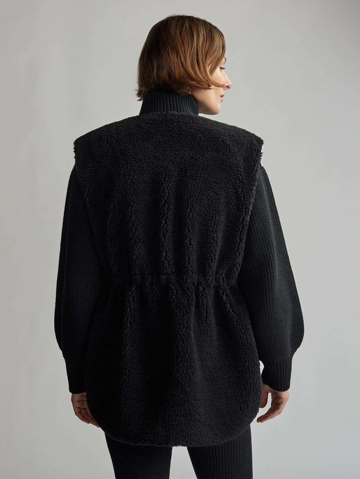 Kestrel Sherpa Gilet | VARLEY US Black - Varley
