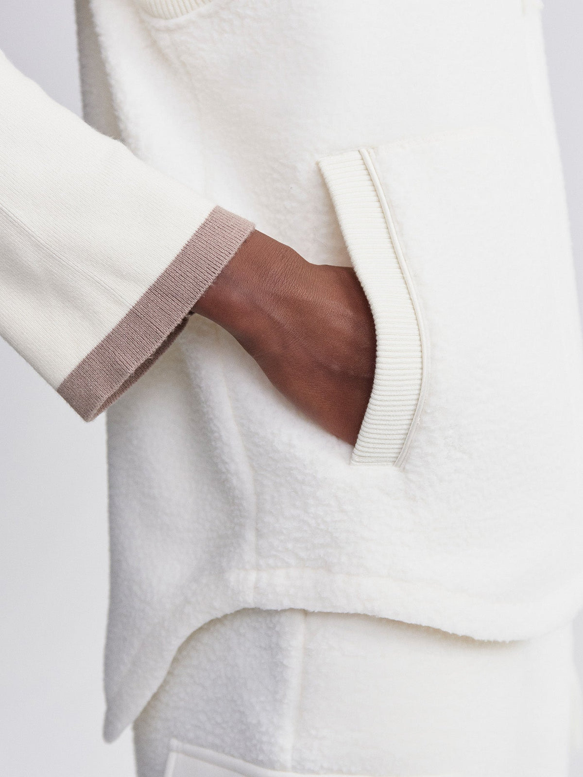Maggie Fleece Gilet 2.0 Egret - Varley
