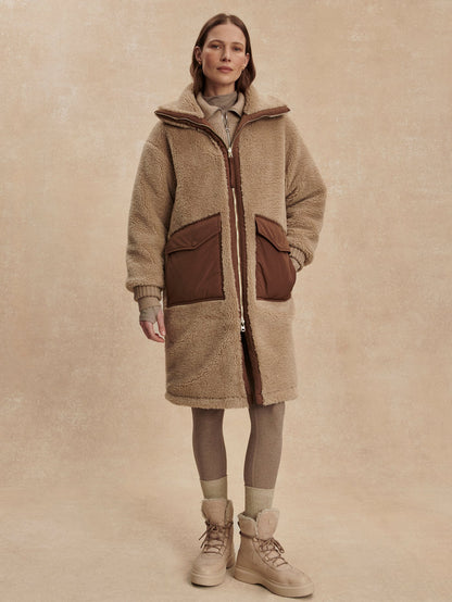 Theia Reversible Coat Light Taupe/ Cocoa Dust - Varley