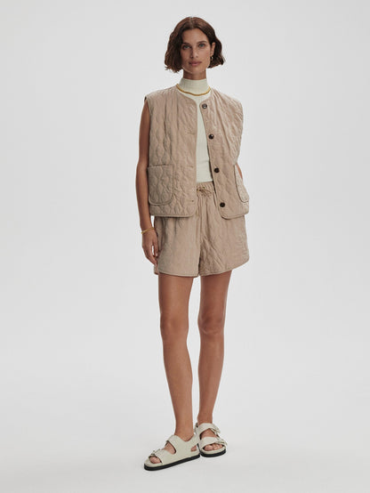 Karla Quilted Gilet Light Taupe - Varley