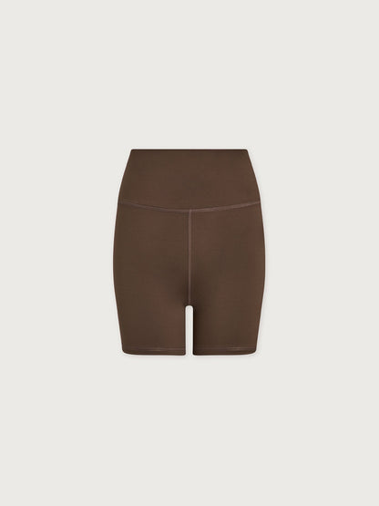 Assure High Rise Short 5 Coffee Quartz - Varley