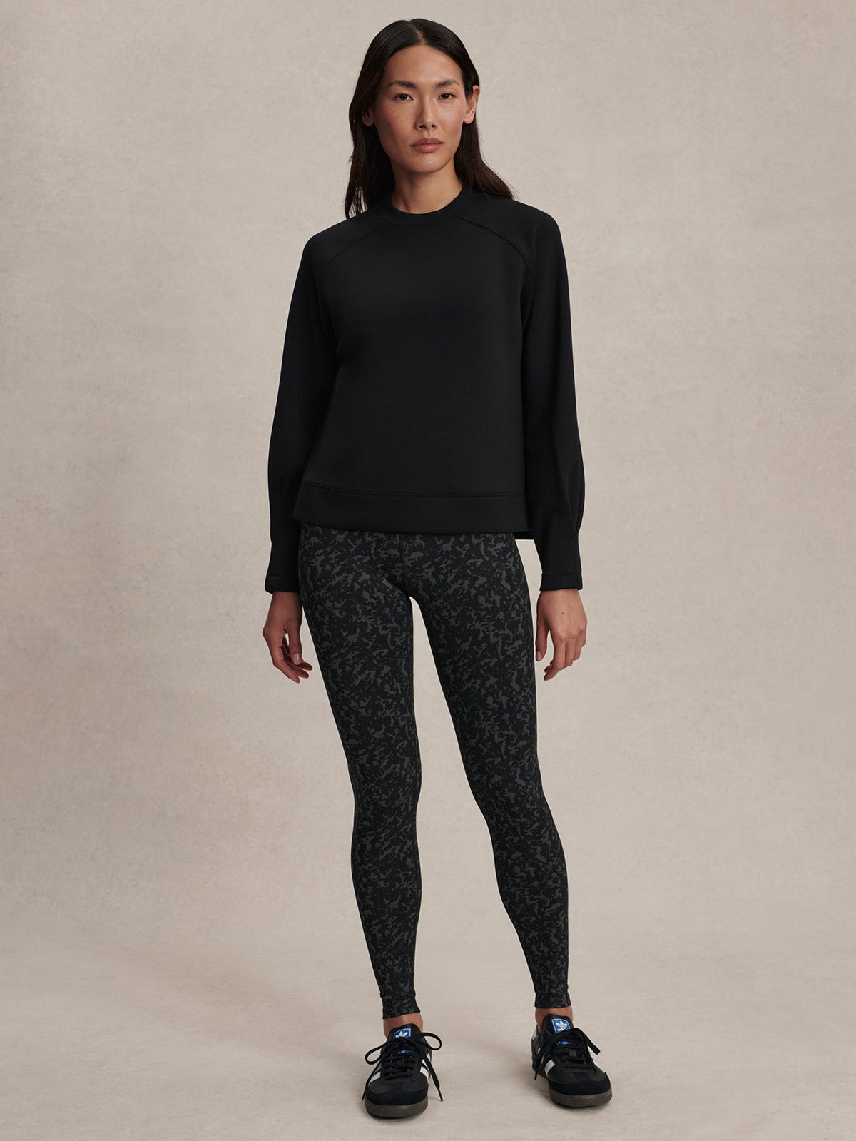 Zosia Crew Neck Active Sweatshirt Black - Varley