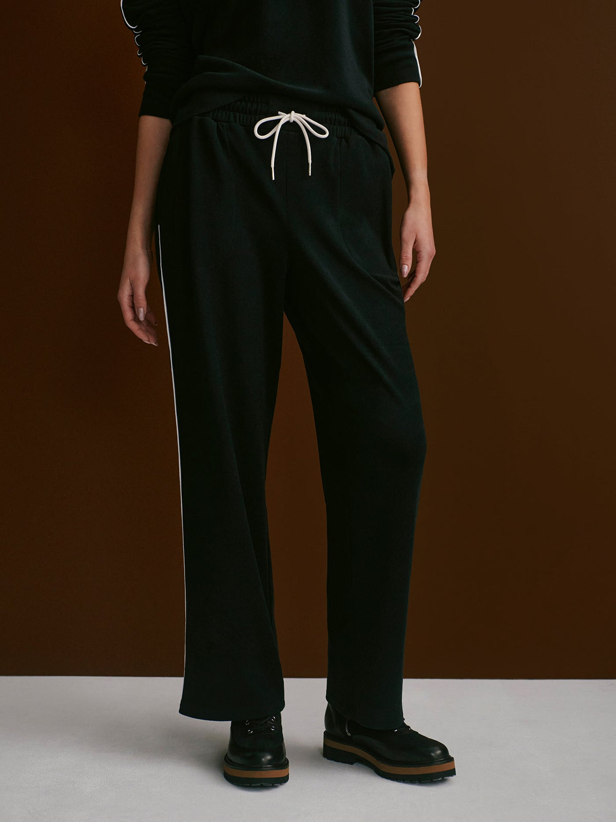 Brushed Rib Straight Leg Pant 28 Black/ Snow White - Varley