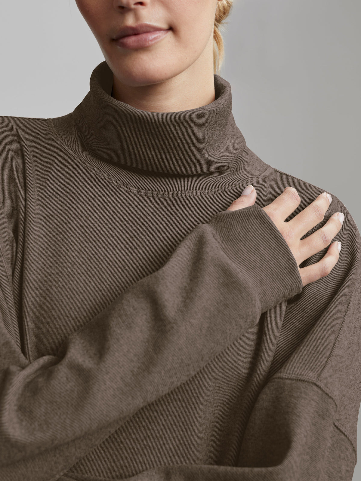 Rainer Roll Neck Active Sweatshirt | VARLEY US Carob Marl - Varley