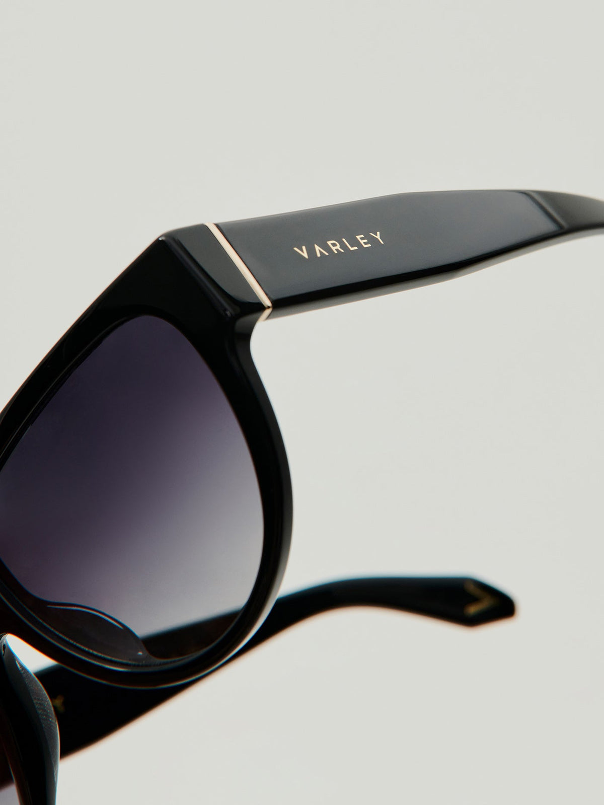Dalling Oversize Sunglasses Black - Varley