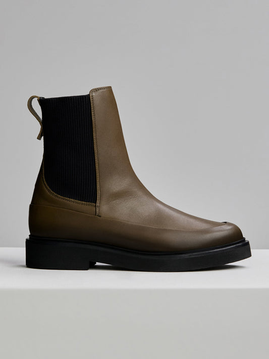 Eileen Chelsea Boot Nappa Dark Olive - Varley