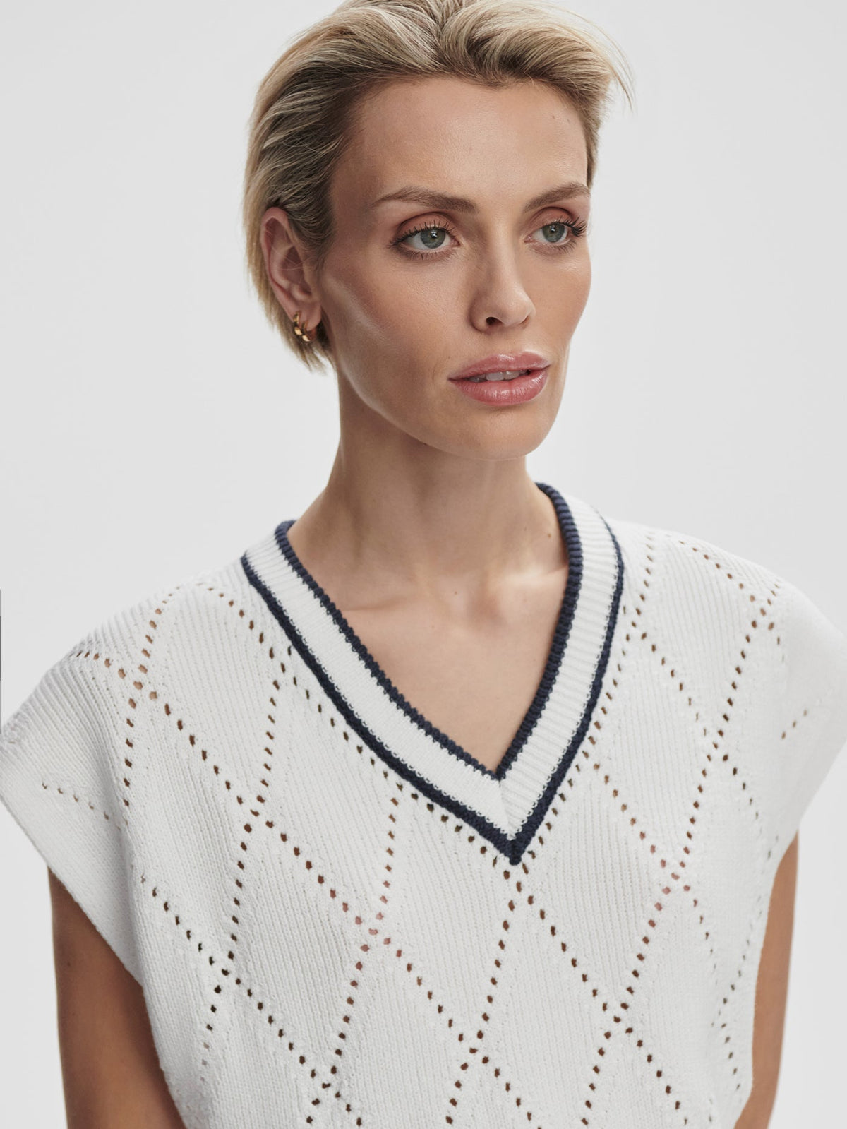 Beaton Diamond Knit White/ Blue Nights - Varley
