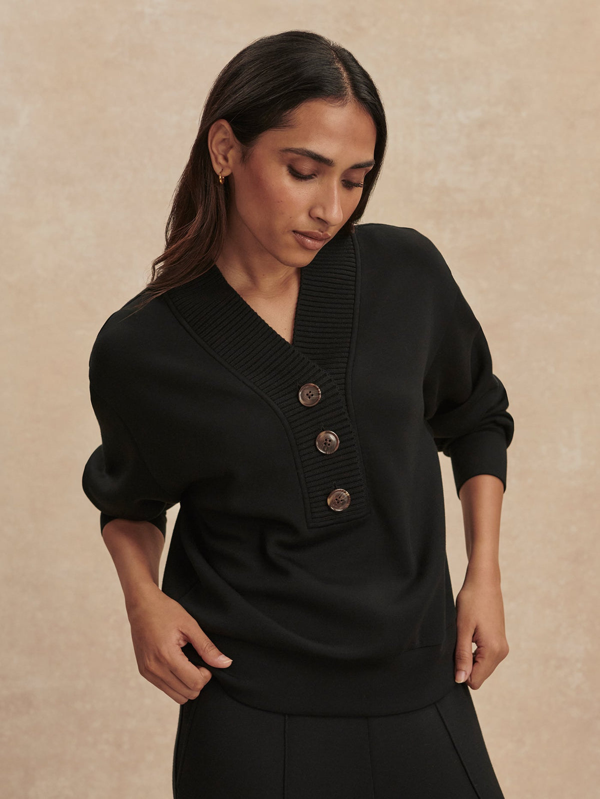 Lucine Button Front Sweat Black - Varley