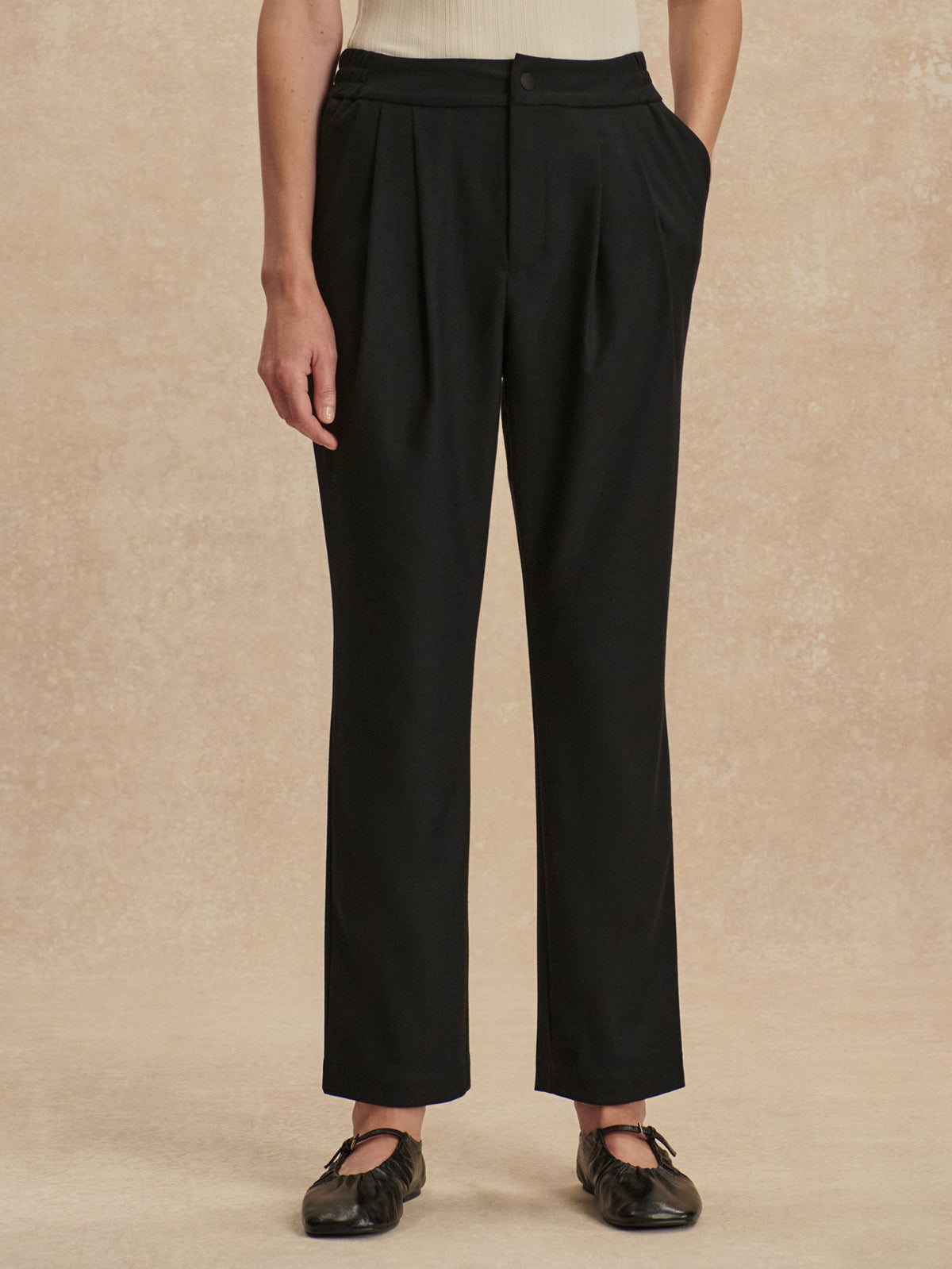 Martha Reg Tapered Leg 27 Black - Varley
