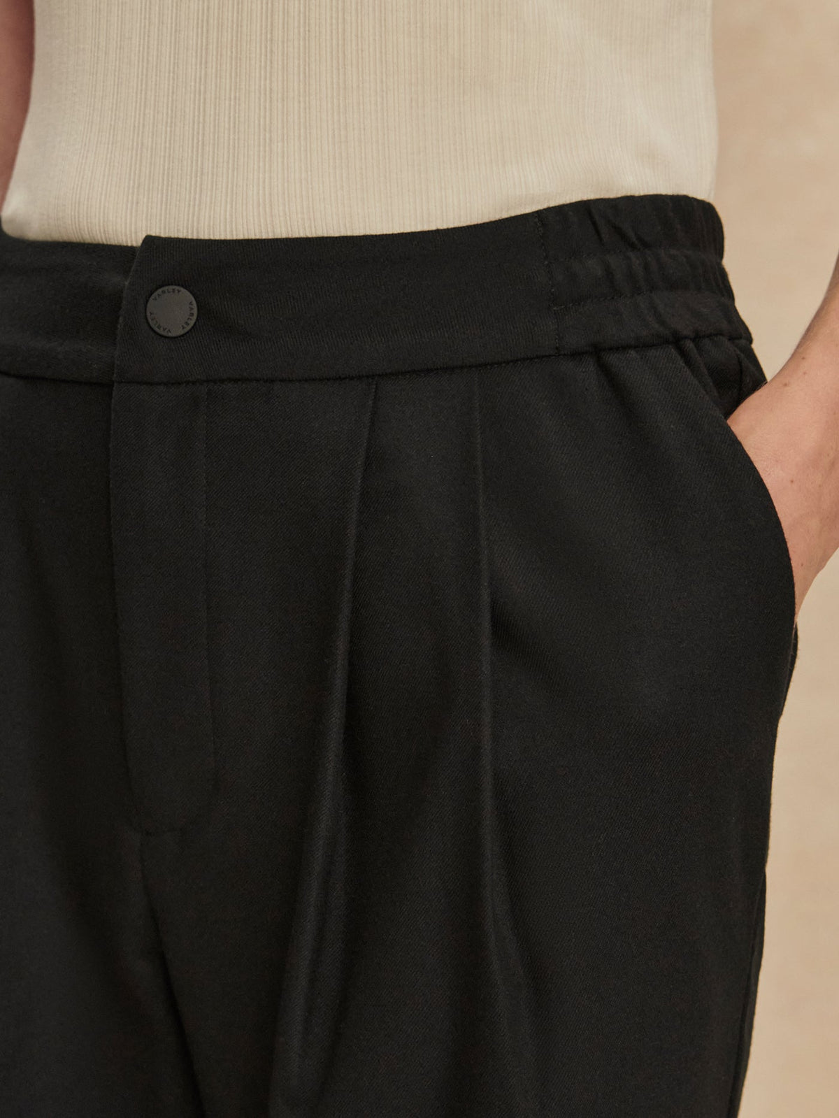 Martha Reg Tapered Leg 27 Black - Varley