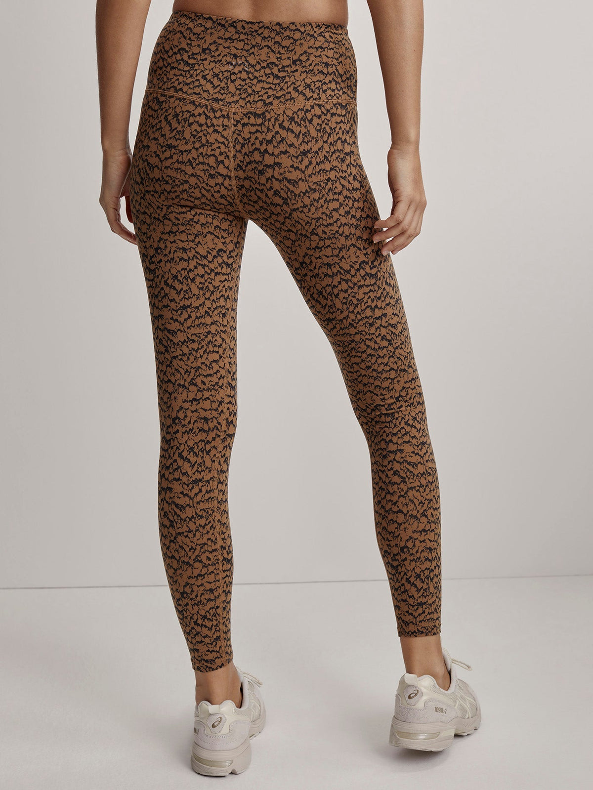 Move High Rise Legging 25 | VARLEY US Sand Drift - Varley