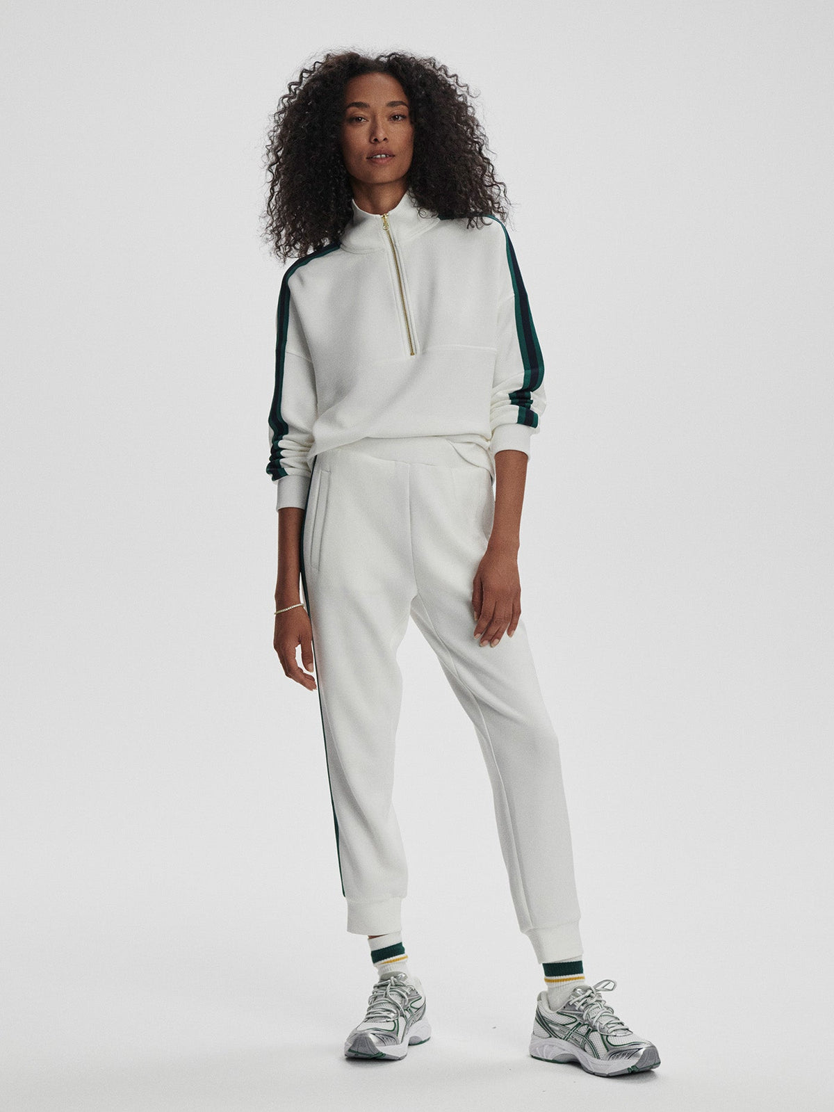 The Slim Stripe Cuff Pant 26 White/ Navy/ Forest - Varley