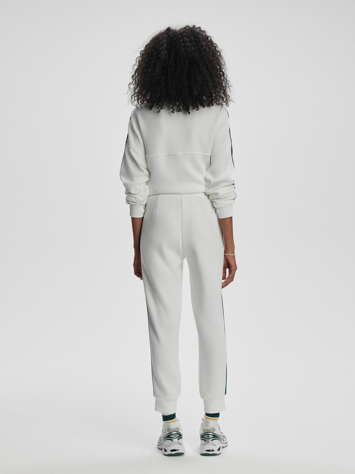 The Slim Stripe Cuff Pant 26 White/ Navy/ Forest - Varley