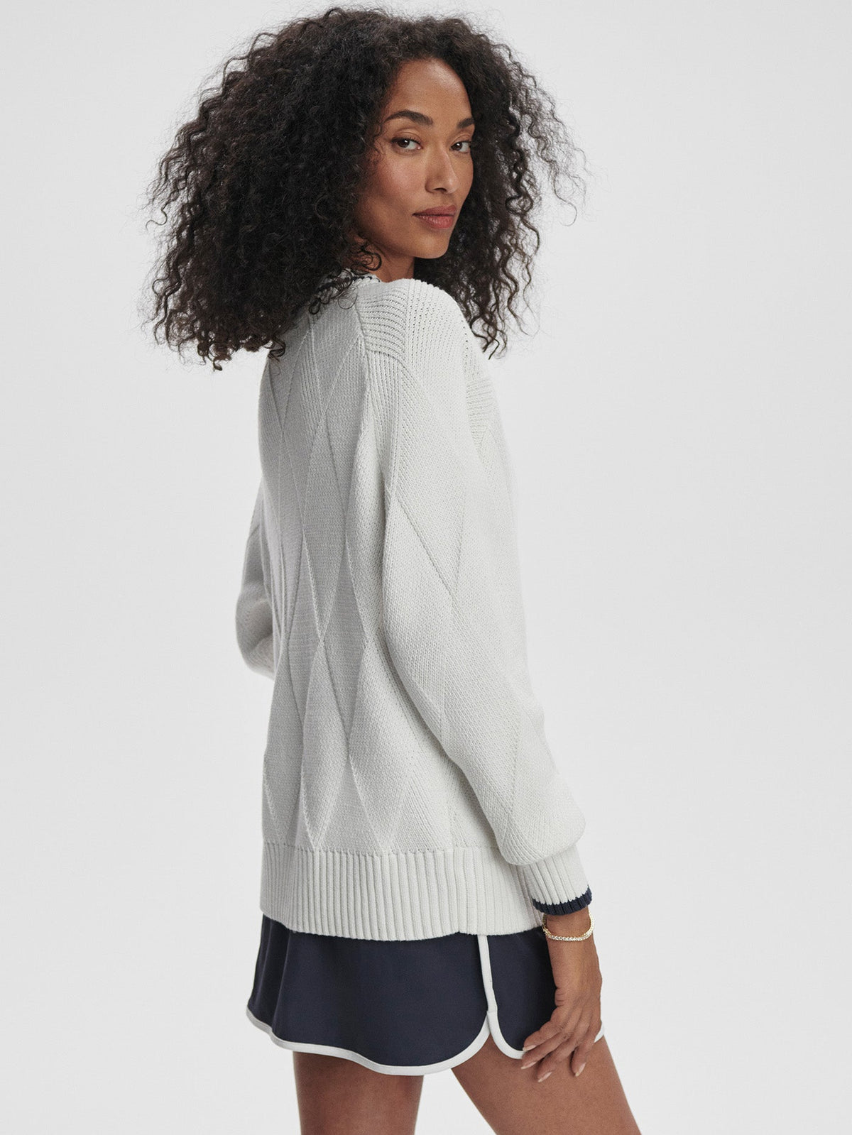 Ray Diamond V-Neck Knit White/ Blue Nights - Varley