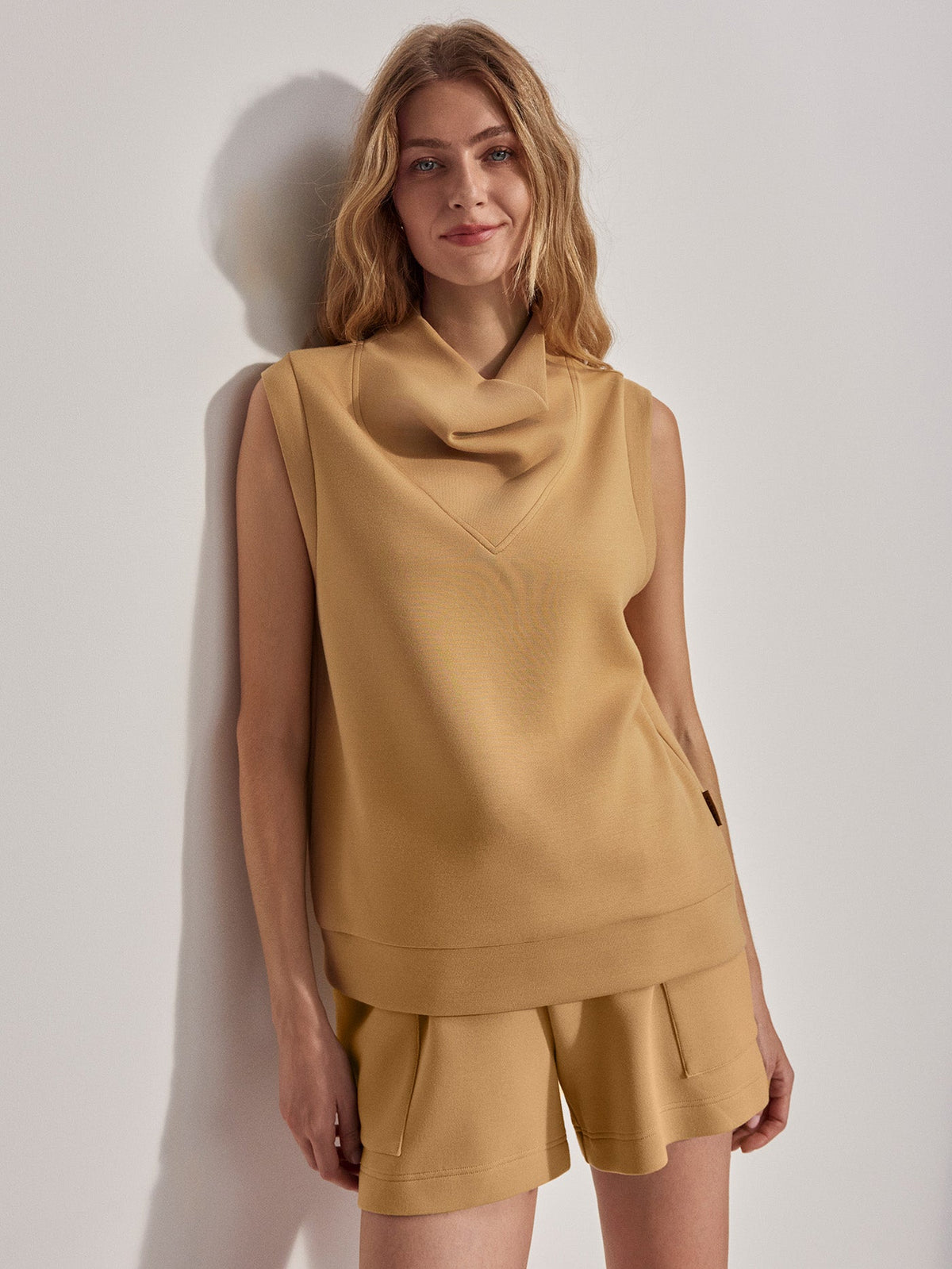 Ellen Cowl Neck Tank | VARLEY US Prairie Sand - Varley