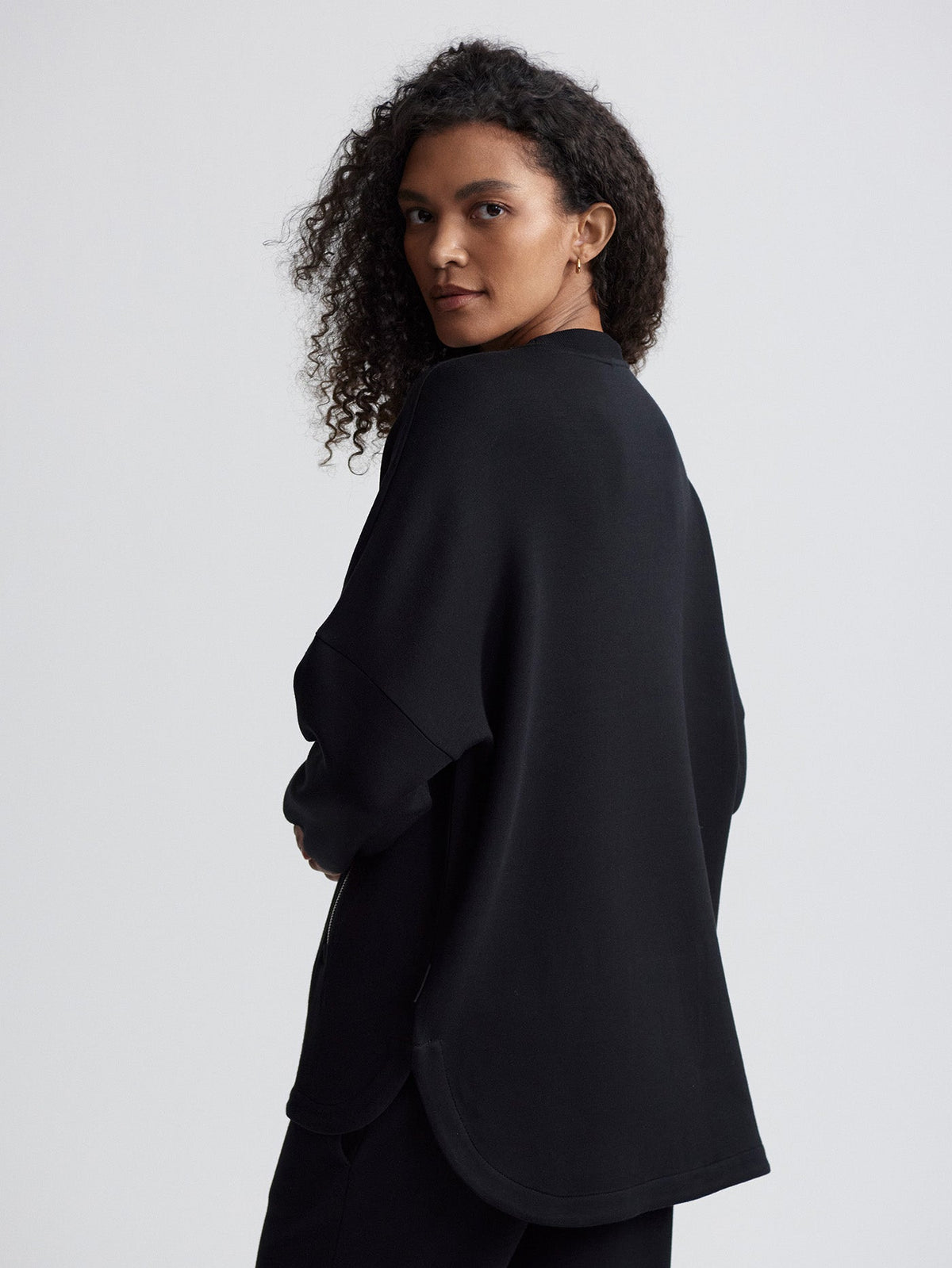 Paige Longline Sweat | VARLEY US Black - Varley