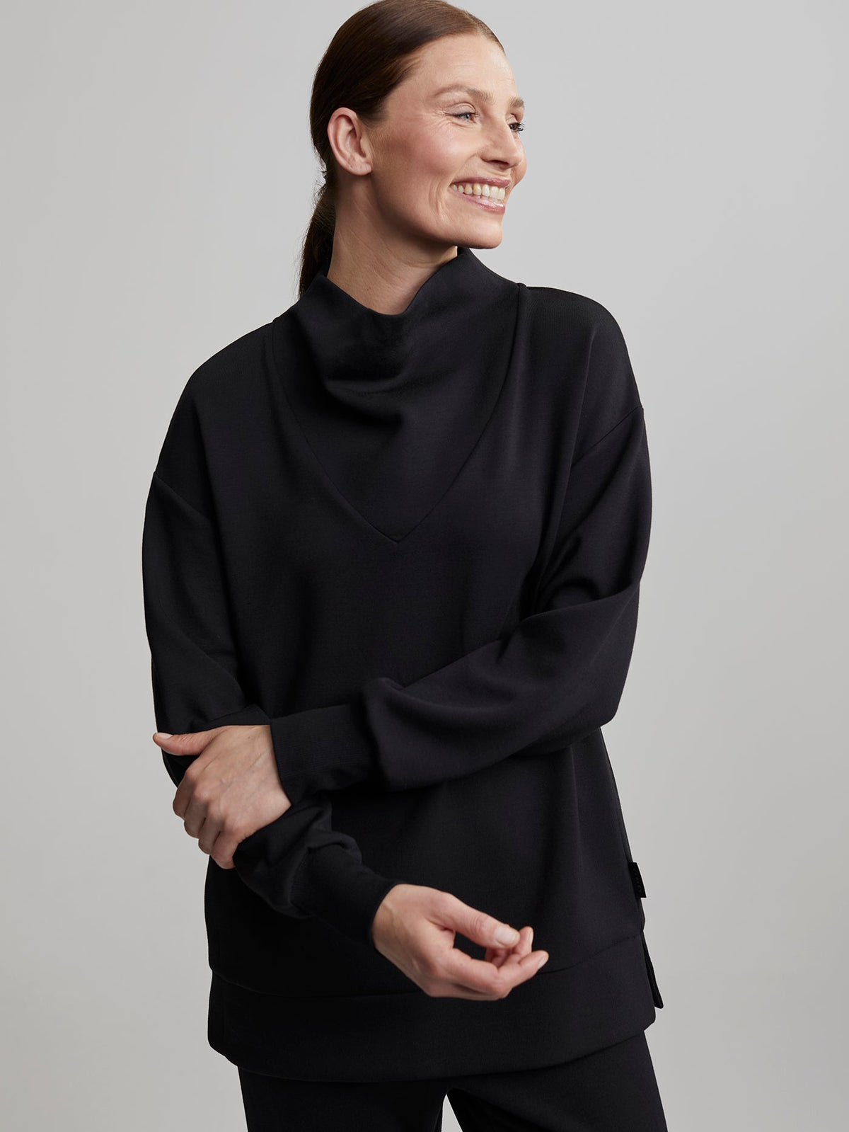 Modena Longline Sweat | VARLEY US Black - Varley